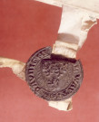 Sceau de Gautier d'Aubigny: écu portant trois lions couronnés, au lambel de trois pendants