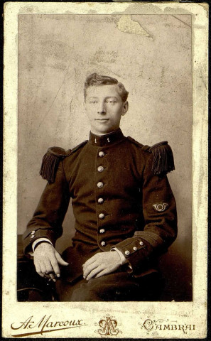 Portrait de Victor Bardoux en uniforme du 1er Régiment d'Infanterie