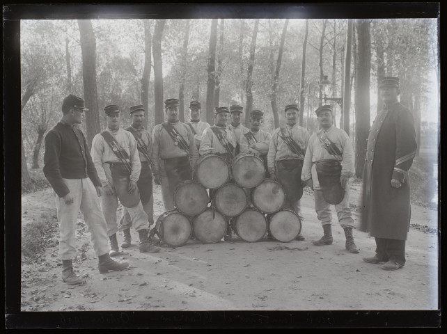 Ecole de tambours et de clairons - octobre 1906