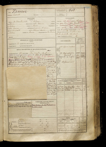 Vasseur, Léopold, né le 31 décembre 1889 à Saleux (Somme), classe 1909, matricule n° 707, Bureau de recrutement d'Amiens
