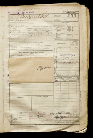 Dusauthoi, Ferdinand Lucien Jean Baptiste, né le 16 octobre 1901 à Vacquerie-le-Boucq (Pas-de-Calais), classe 1921, matricule n° 533, Bureau de recrutement d'Amiens