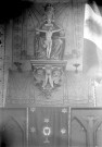 Eglise, vue intérieure : détail du groupe sculpté figurant la Trinité
