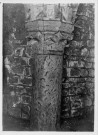 Amiens, 4 rue Saint-Martin, cave de Monsieur Tembouret : un pilier et son chapiteau (XIIIe siècle)