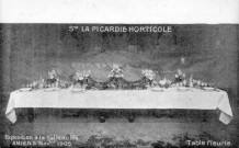 Sociéte La Picardie Horticole. Exposition à la Halle au blé. Amiens novembre 1905. la table fleurie