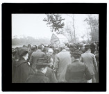 Procession de Saint-Josse, la foule portant la châsse - mai 1904