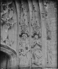 Sculptures de l'ébrasement sud du portail de l'église de Mailly-Maillet
