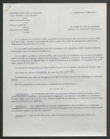 Concours de pêche organisé à Amiens le 23 juin 1963 par le Président des oeuvres sociales d'Electricité de France