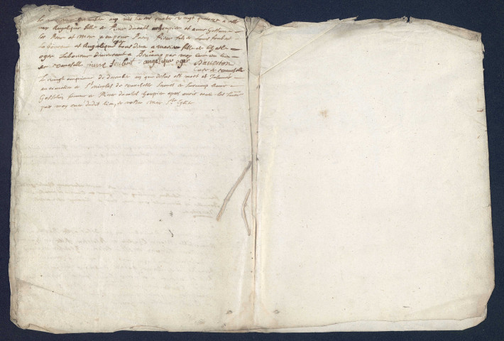 Vauchelles-lès-Domart (Saint-Nicolas) : baptêmes, mariages, sépultures (1694, 1698-1699, 1701-1703, 1736)