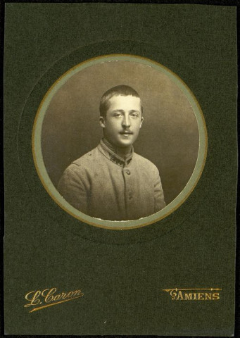 Portrait de Cyrille Peltier en uniforme