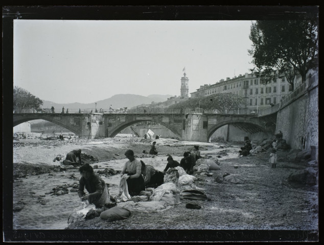 Nice le Pont des Anges sur le Paillon, les blanchisseuses - avril 1905