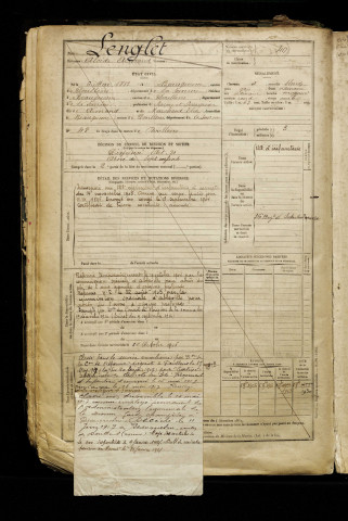 Lenglet, Alcide Armand, né le 06 mai 1882 à Beauquesne (Somme), classe 1902, matricule n° 40, Bureau de recrutement d'Abbeville