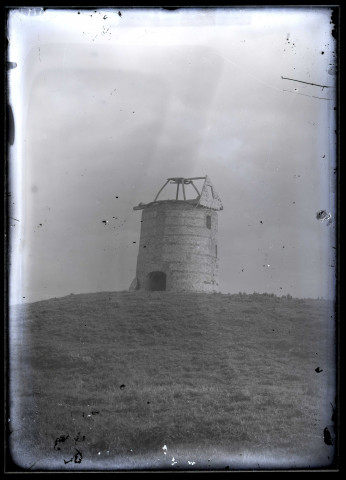 Cayeux-sur-Mer. Le vieux moulin de la Motte