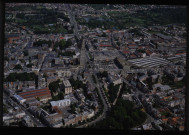Amiens. Vue aérienne. La Tour Perret et la gare
