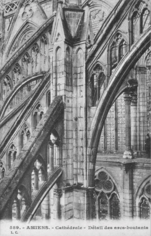 Cathédrale d'Amiens - Détail des arcs-boutants