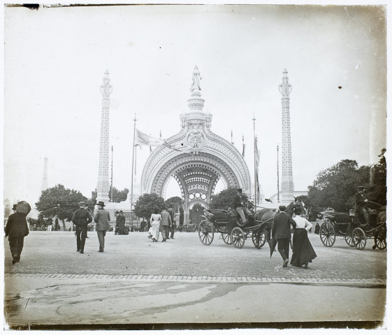 [Exposition universelle de Paris : Porte principale de l'Exposition universelle en 1900, réalisé par R. Binet]