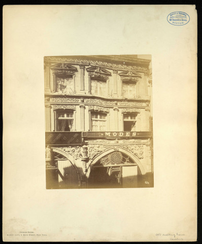 Old dwelling House, Amiens - La Maison du Sagittaire en 1870