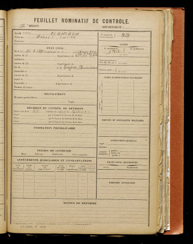 Plantrou, Robert Lucien, né le 25 juin 1897 à Caudebec-lès-Elbeuf (Seine-Maritime), classe 1917, matricule n° 924, Bureau de recrutement d'Abbeville
