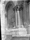 Chartres. Eglise Saint André, pilier extérieur