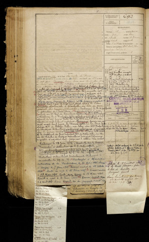 Alexandre, Adrien André, né le 30 novembre 1889 à Amiens (Somme), classe 1909, matricule n° 692, Bureau de recrutement d'Amiens