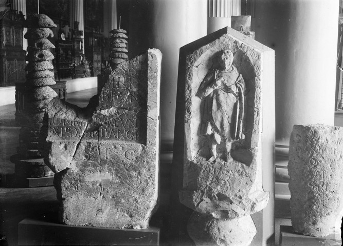 Musée de picardie, stèles gallo-romaines