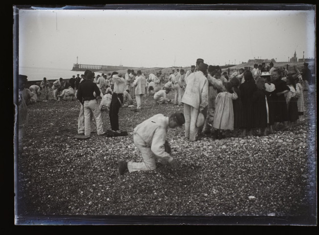 Dieppe - sur la plage - septembre 1901