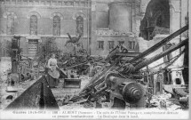 Un coin de l'usine Pernaut, complètement détruite au premier bombardement - La basilique dans le fond