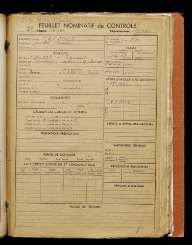 Crognier, Michel Maurice, né le 01 octobre 1897 à Vignacourt (Somme), classe 1917, matricule n° 430, Bureau de recrutement d'Amiens