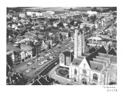 Péronne. Vue aérienne de la ville, l'église Saint-Jean-Baptiste