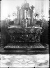 Eglise de Forest-Montiers : l'autel richement sculpté