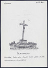 Bertangles : calvaire, croix de bois, christ en fonte dans l'allée centrale du cimetière - (Reproduction interdite sans autorisation - © Claude Piette)