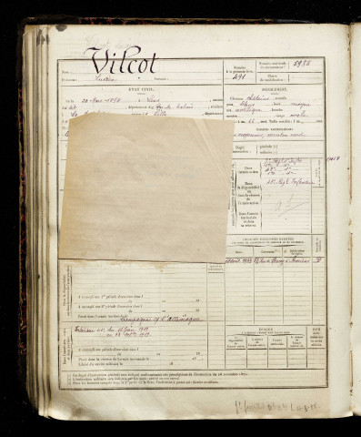 Vilcot, Lucien, né le 20 mars 1898 à Lens (Pas-de-Calais), classe 1918, matricule n° 5988, Bureau de recrutement d'Amiens