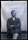 Portrait d'Henri assis