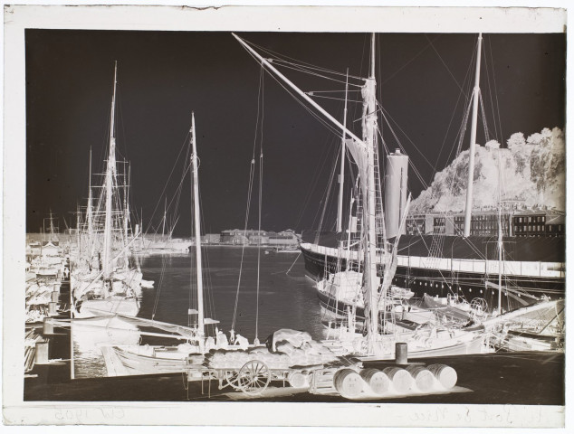 Le port de Nice - avril 1905