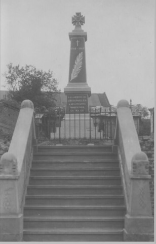 Guerre 1914-1918. Le monument aux morts