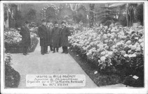 Visite de monsieur le préfet. L'exposition de chrysanthèmes organisée par la Sté la Picardie horticole nov. 1937 à Amiens
