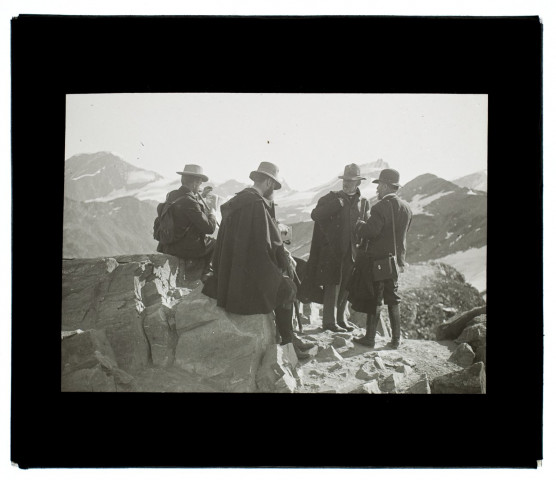 Suisse un groupe au Gornergrat - août 1903