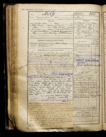 Dély, Raymond Louis, né le 25 octobre 1900 à Coisy (Somme), classe 1920, matricule n° 306, Bureau de recrutement d'Amiens