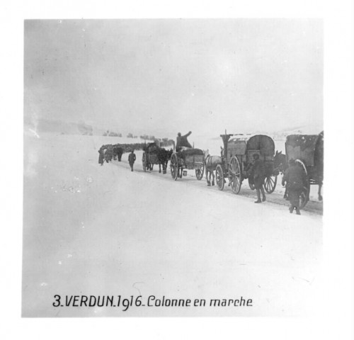 Verdun. 1916. Colonne en marche