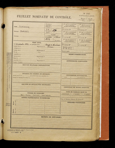 Leclercq, Marcel, né le 03 novembre 1897 à Camps-en-Amiénois (Somme), classe 1917, matricule n° 190, Bureau de recrutement d'Amiens