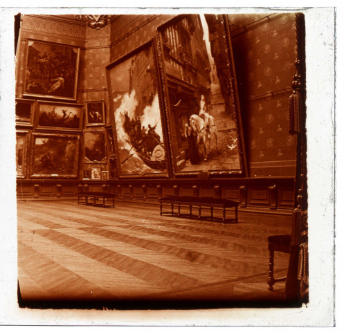 Musée d'Amiens. Salon Carré en 1909