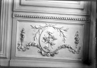 Hôtel particulier de Maître Fatton de Favernay à Amiens : boiseries sculptées à décor de pampres