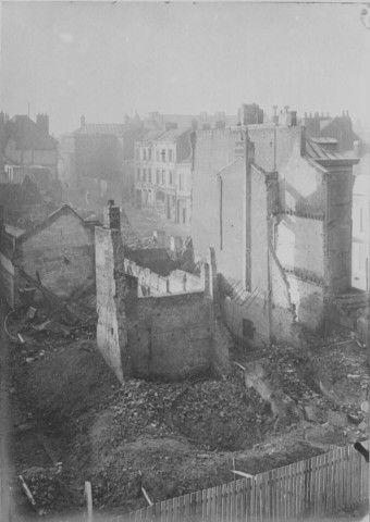Guerre-1914-1918. Vue de maisons bombardées