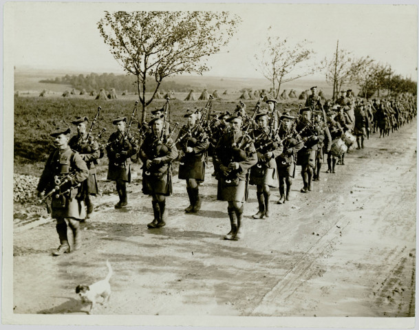 THE TAKERS OF MARTINPUICH. HIGH AND BRIGADE ON THE MARCH BACK TO REST