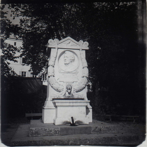 Monument Corot à Ville d'Avray