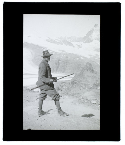 (Suisse) chemin du Gornergrat - un guide - août 1903