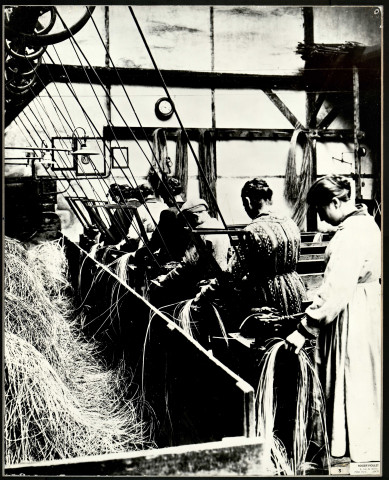 Fabrication de rotin filé, "machine à planer les fibres" en 1917