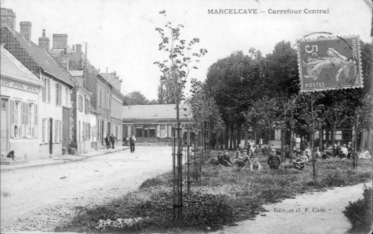 Marcelcave. Carrefour Central