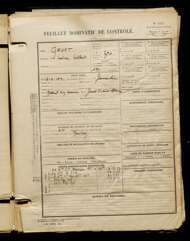 Gruet, Léonce Albert, né le 03 mars 1891 à Gamaches (Somme), classe 1911, matricule n° 674, Bureau de recrutement d'Abbeville