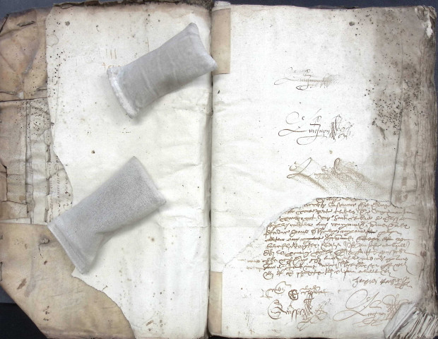 Etude de Me Jean Quignon à Amiens (étude n°22). Minutes de l'année 1597