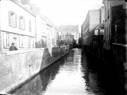 Vue du quartier Saint-Leu. Un canal
